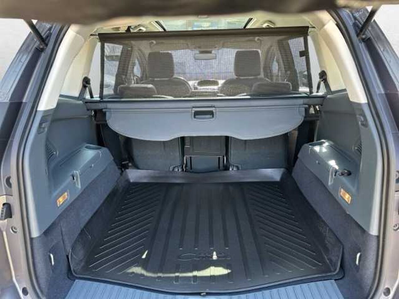 Ford  Titanium 1.0 EcoBoost Klimaautom Navi Tempomat Leder